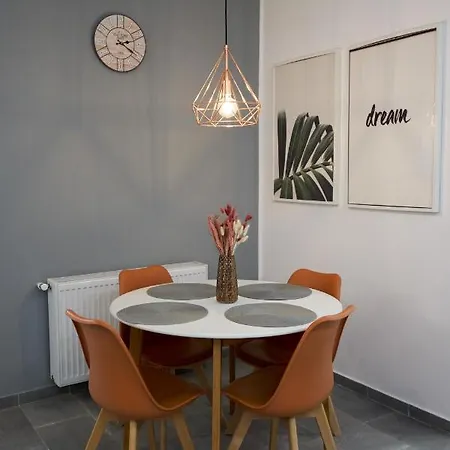 Apartament Modern In The Heart Of